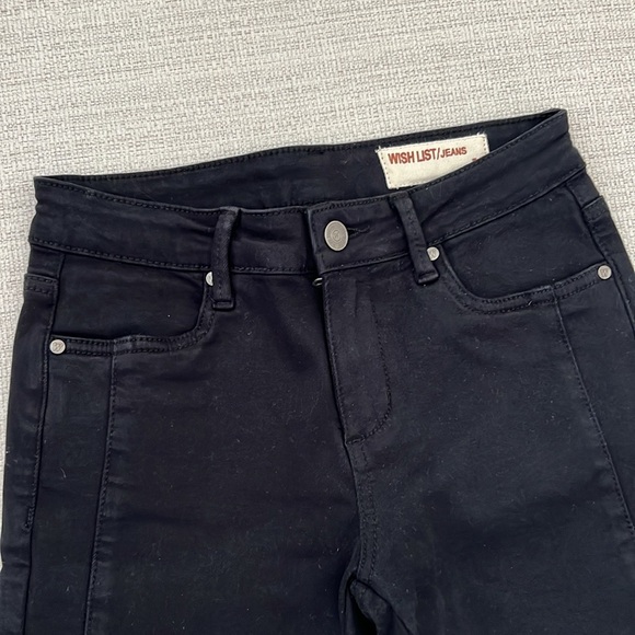 New Wishlist Jeans. Never been worn. Size M, but run small in my opinion. - Picture 3 of 8
